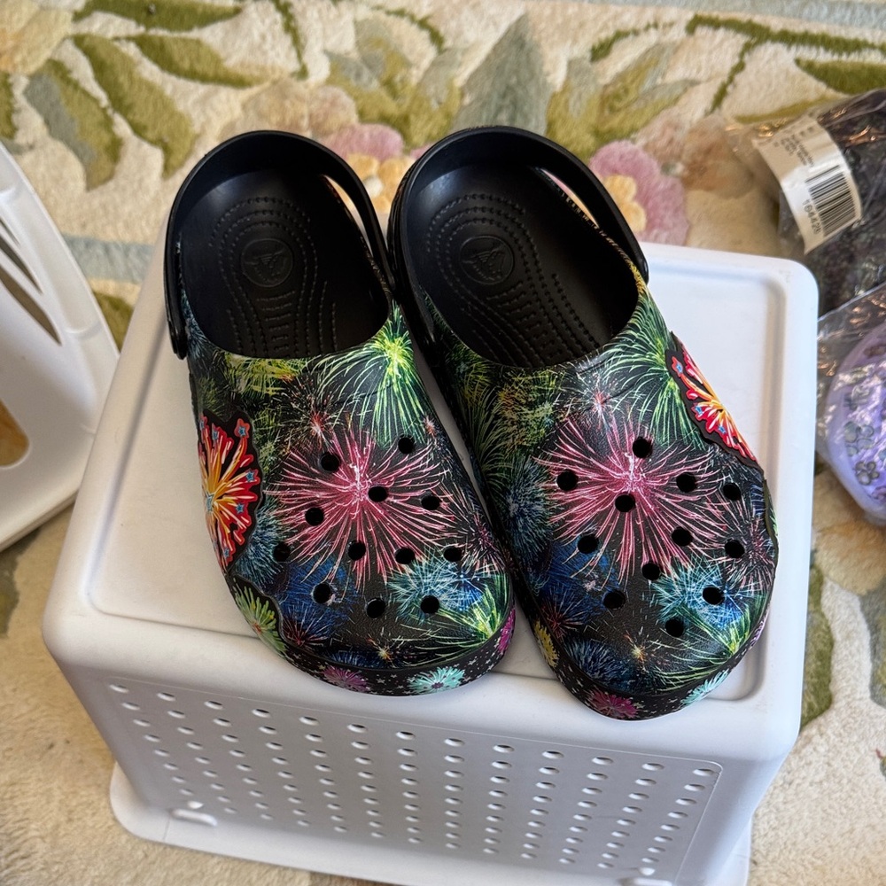 Colorful Fireworks Crocs men’s / women’s 
EUC 258